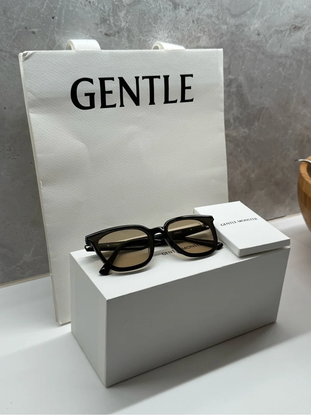 Gentle Monster Lilit 01 (BR) Sunglasses Yellow Tint Frames